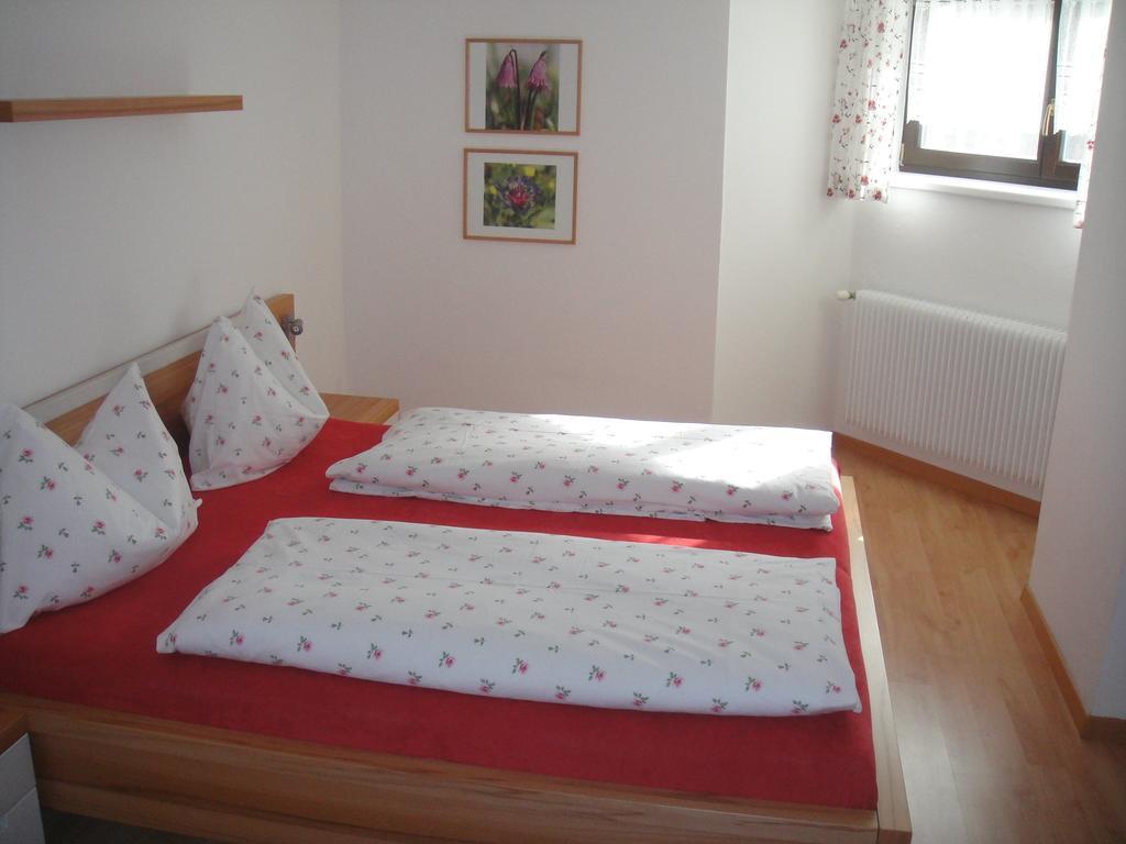 Ottohof - Feldblick Appartement Colle Isarco Kamer foto
